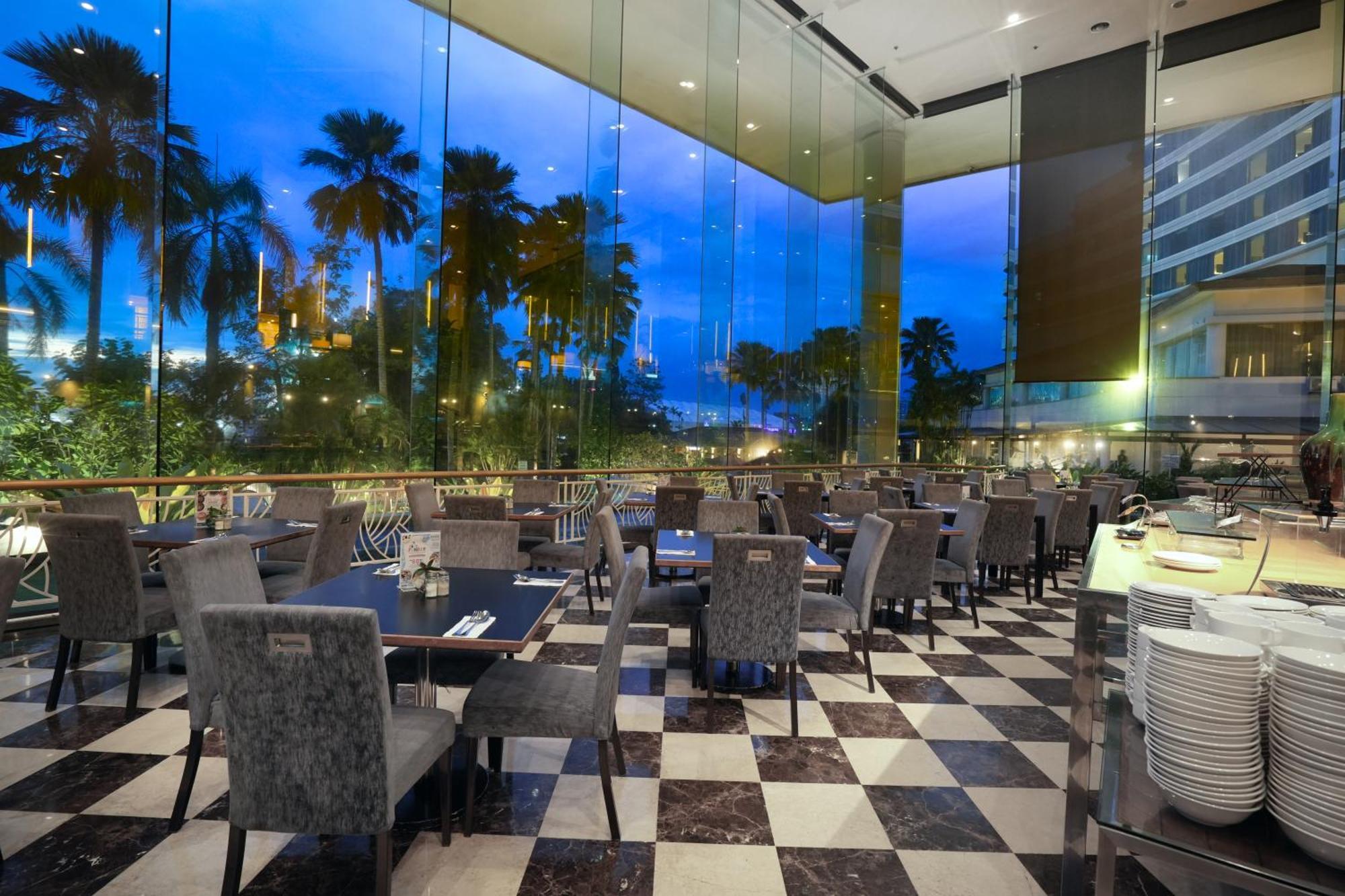 Thistle Johor Bahru Exterior photo The Terrace